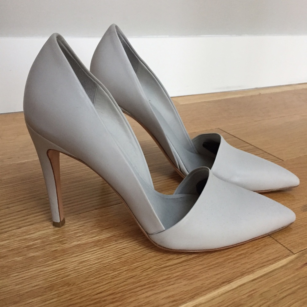 Vince dove grey d'orsay heels